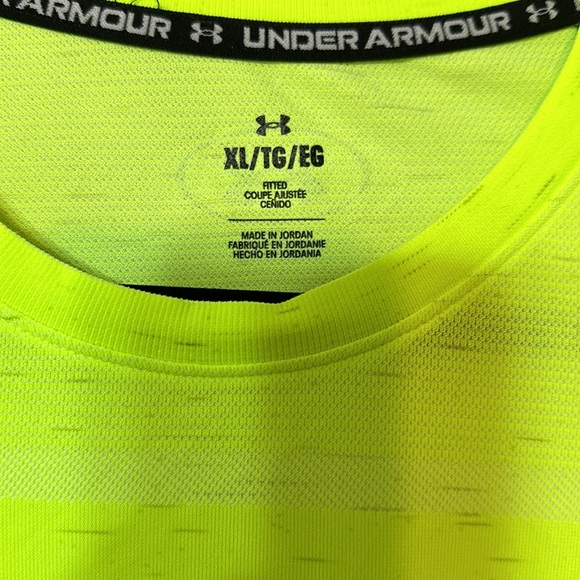 Under armour neon colored tee - Picture 2 of 4